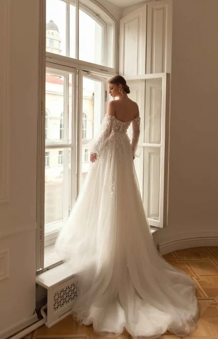 eva-lendel-less-is-more-ii-astoria-1