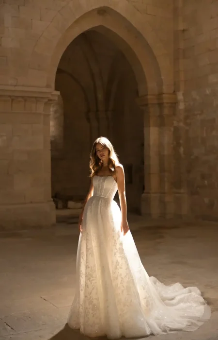 eva-lendel-love-spell-medea-1