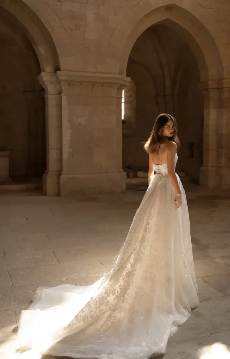 eva-lendel-love-spell-medea-4